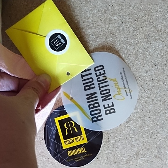 Robin Ruth Chicago Pink Watercolor Floral Medium Bag - Picture 7 of 10